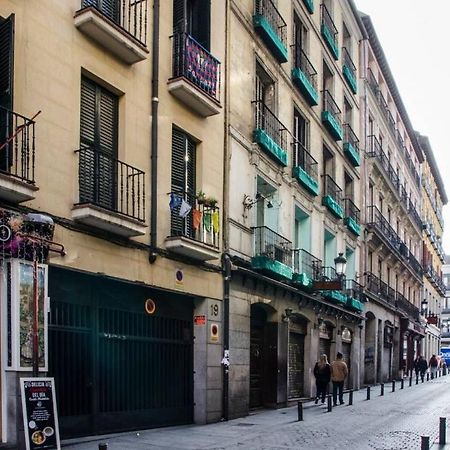 Cruz Apartment Madrid Exterior photo