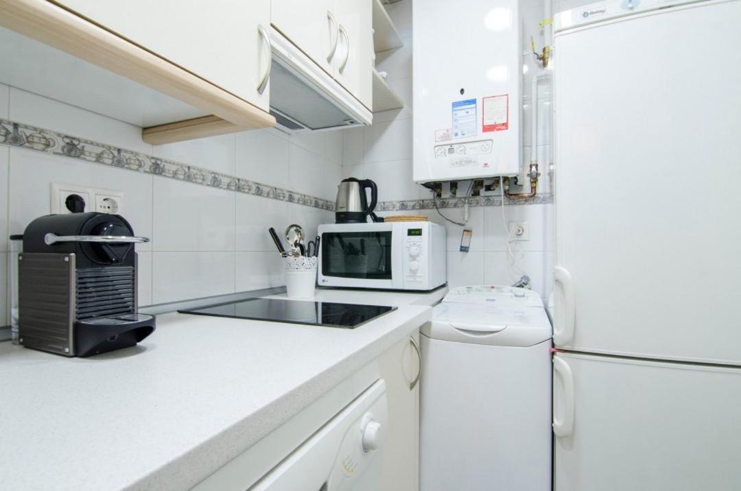 Cruz Apartment Madrid Exterior photo