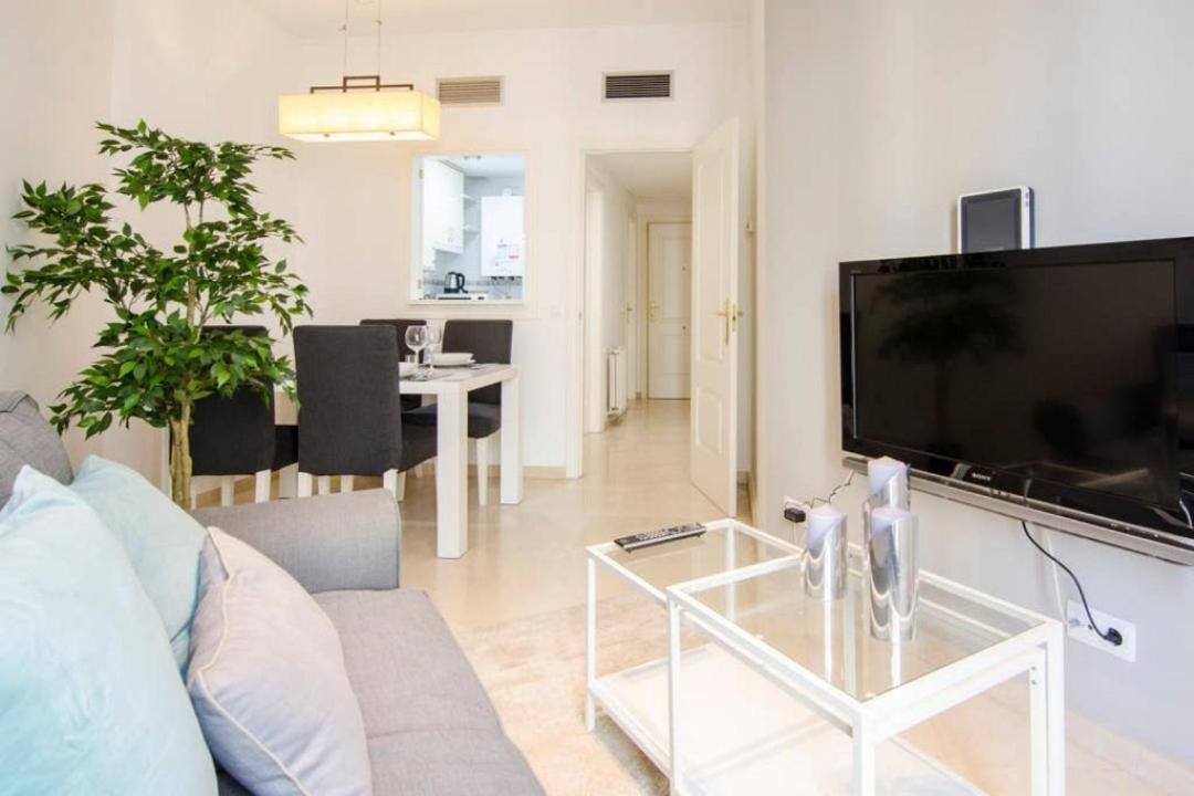 Cruz Apartment Madrid Exterior photo